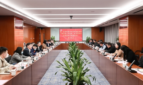 云南省就業(yè)局局長(zhǎng)劉國(guó)彬蒞臨桐昆調(diào)研指導(dǎo)