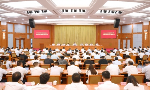 按下“智造+創(chuàng)新” 加速鍵，桐昆響應(yīng)號召匯聚新質(zhì)生產(chǎn)力強勁動能！