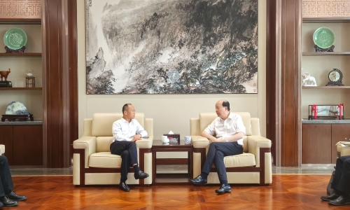 中國工商銀行嘉興分行行長張仕乾蒞臨桐昆調研